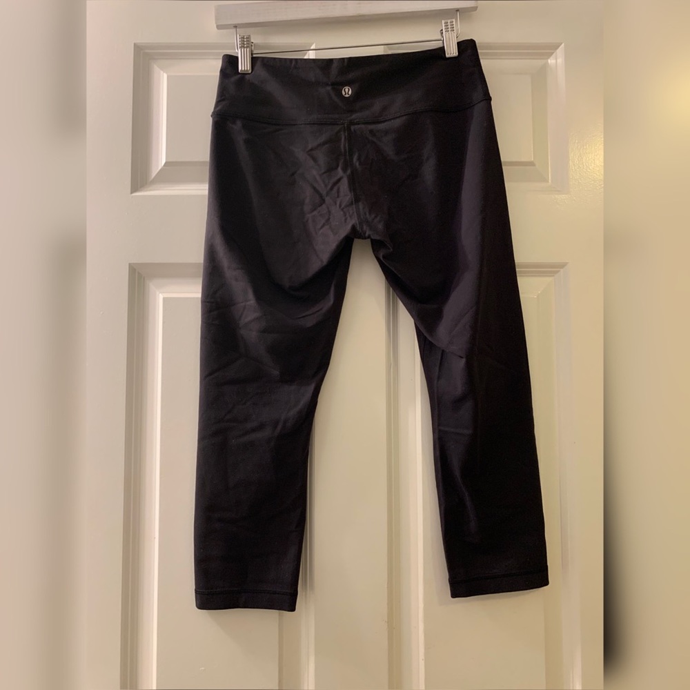 Lululemon Capri - Picture 1 of 6